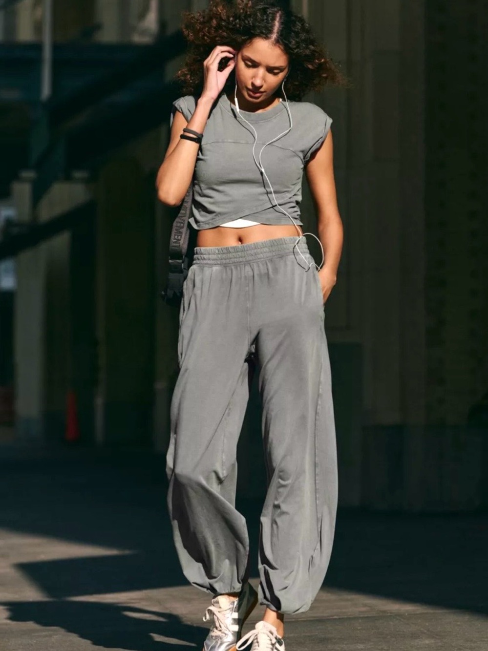 FREE PEOPLE GRAY HOT SHOT CROSSOVER SET SIZE XS!!! SUPER CUTE!!! - Picture 2 of 5